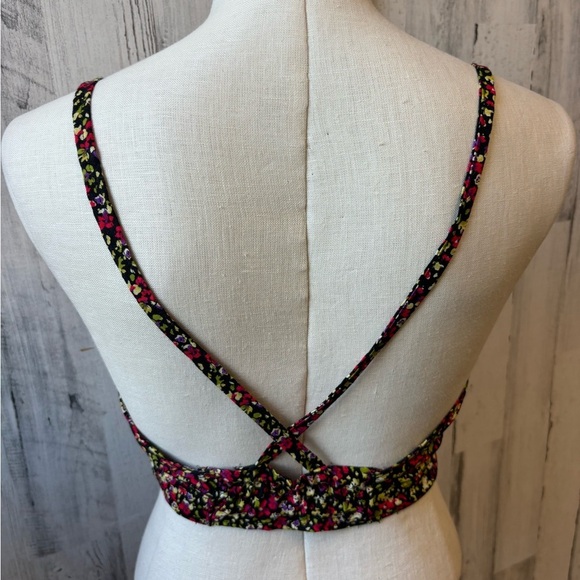 Colorful Print Crop Top - Picture 6 of 6